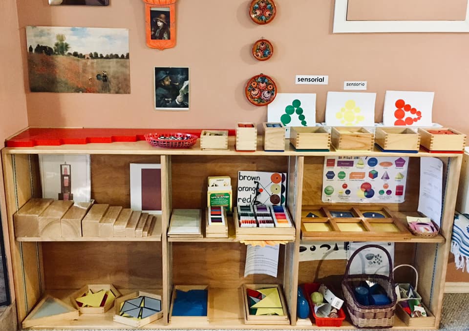 Mi Casa Montessori preschool/kindergarten | 703 Hunts Crescent NW, Calgary, AB T2K 4J2, Canada | Phone: (403) 477-9368