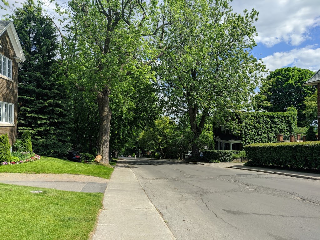City of Westmount Cenotaph | 4337 Rue Sherbrooke O, Westmount, QC H3Z, Canada | Phone: (514) 989-5200