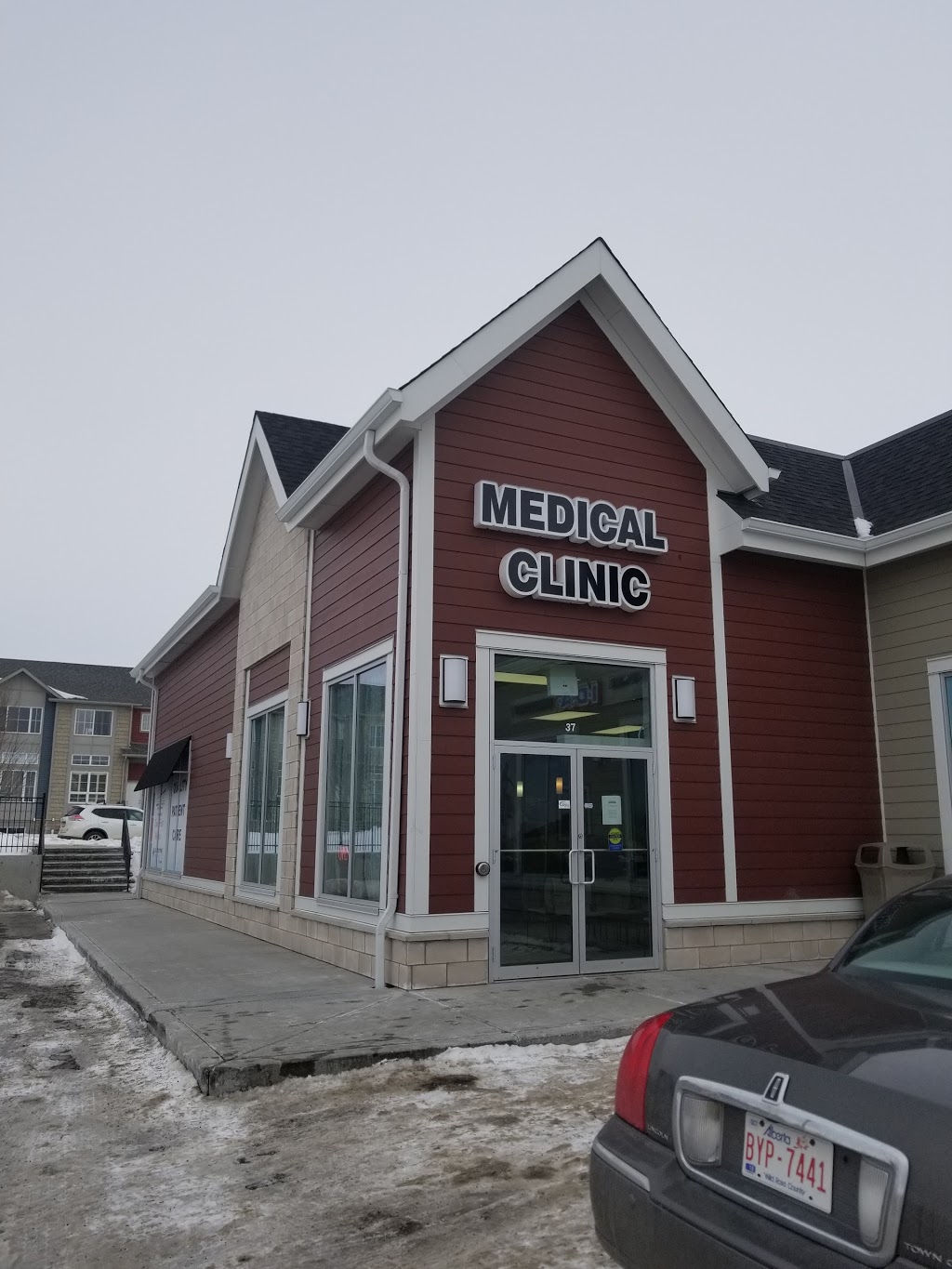 Care first medical bayside | 1301 8 St SW #37, Airdrie, AB T4B 3Y2, Canada | Phone: (587) 287-1837