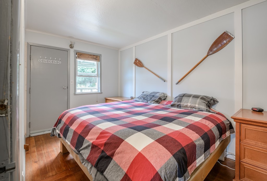 Woods End Landing | 380 Cape Beale, Trail, Bamfield, BC V0R 1B0, Canada | Phone: (250) 728-3383