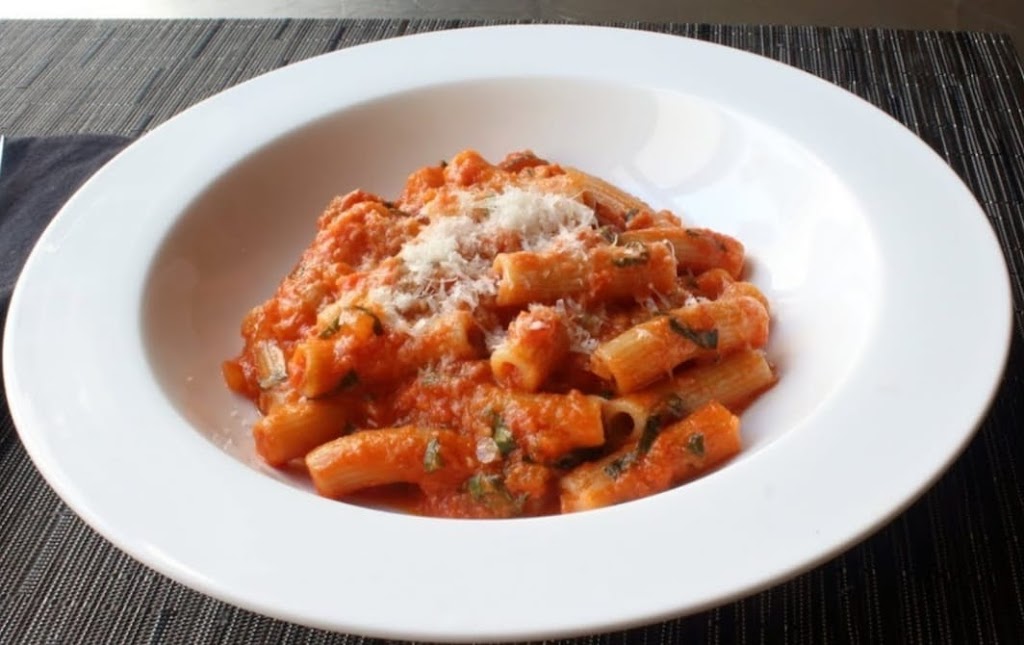 Monello’s | 263 Barton St, Stoney Creek, ON L8E 2K4, Canada | Phone: (905) 662-4444