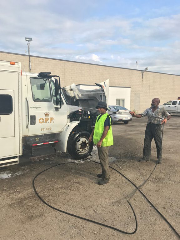 Pressure Water Clean | 37 Bottomwood St, Brampton, ON L6S 0B3, Canada | Phone: (416) 779-9106
