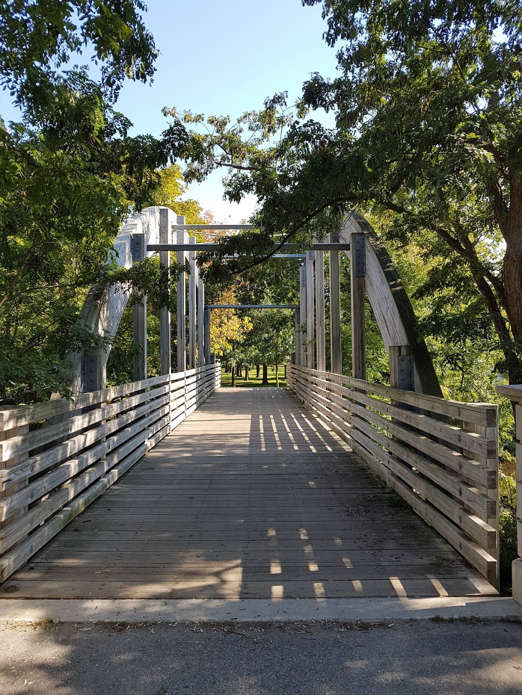 Kiwanis Memorial Park | 400 Main St S, Brampton, ON L6W, Canada | Phone: (416) 779-5622