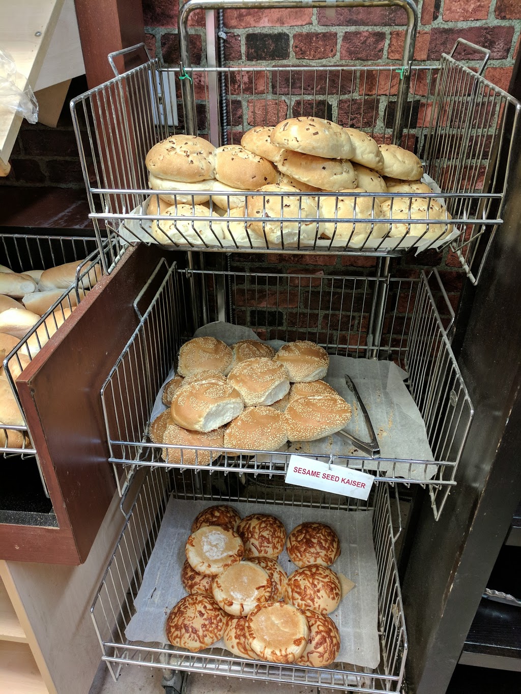 Miceli Family Bakery | 507 Barton St, Stoney Creek, ON L8E 5B5, Canada | Phone: (905) 664-6448