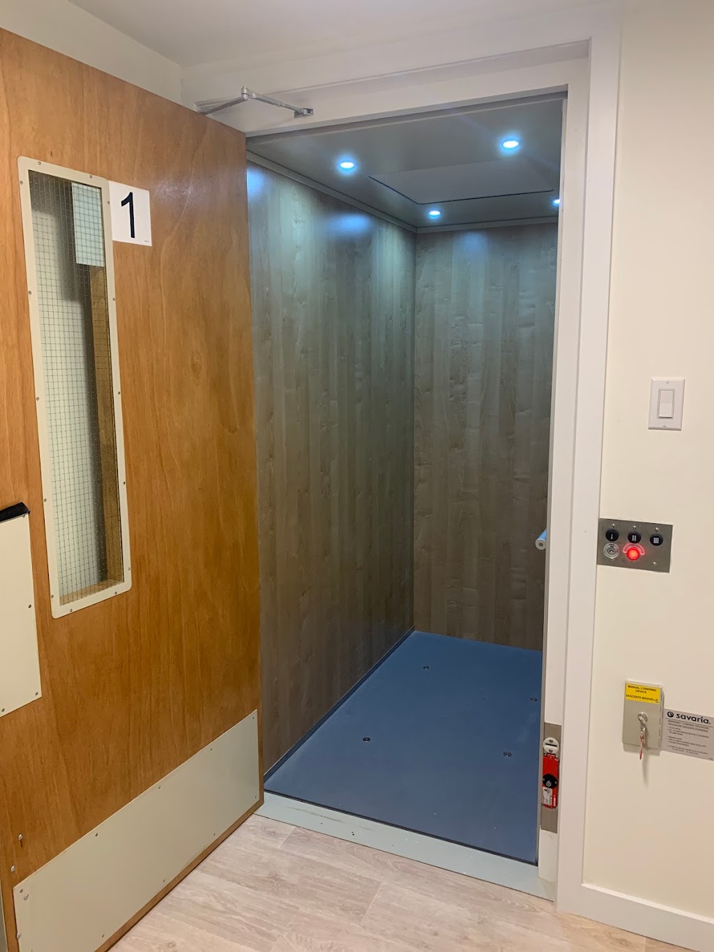 Les Residences Persaud Connemara | 267 Croissant Connemara, Beaconsfield, QC H9W 2N7, Canada | Phone: (514) 505-1220