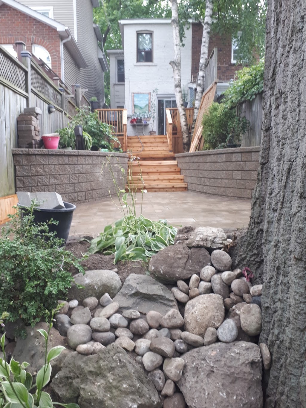 Greenhouse Landscaping | 93 Dixon Ave, Toronto, ON M1M 1A5, Canada | Phone: (416) 264-8286