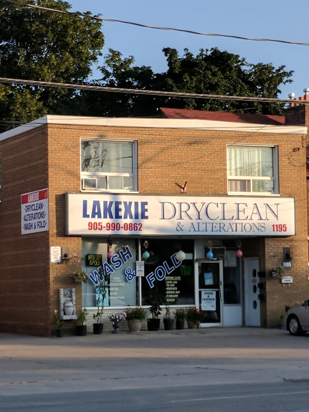 Lakexie Dryclean & Alterations | Mississauga, ON L5E 1G1, Canada | Phone: (905) 990-0862