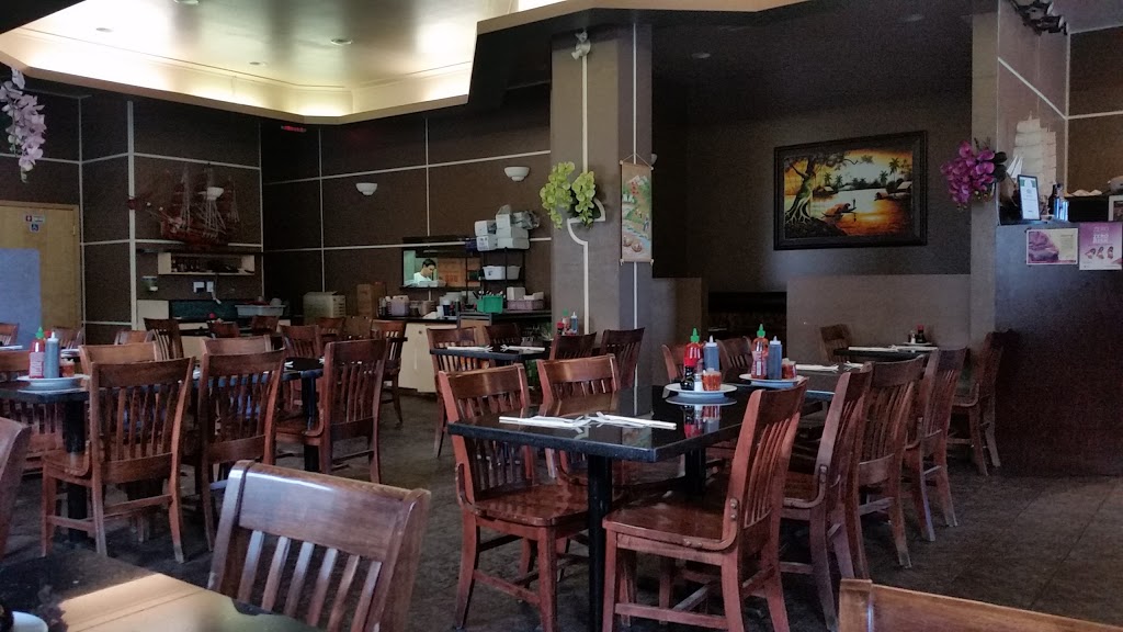 A Taste of Vietnam | 975 Broadmoor Blvd, Sherwood Park, AB T8A 5W9, Canada | Phone: (780) 416-4436