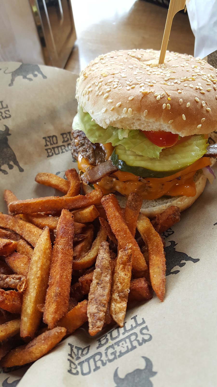No Bull Burgers | 1019 Kingston Rd, Toronto, ON M4E 1T3, Canada | Phone: (416) 698-8131