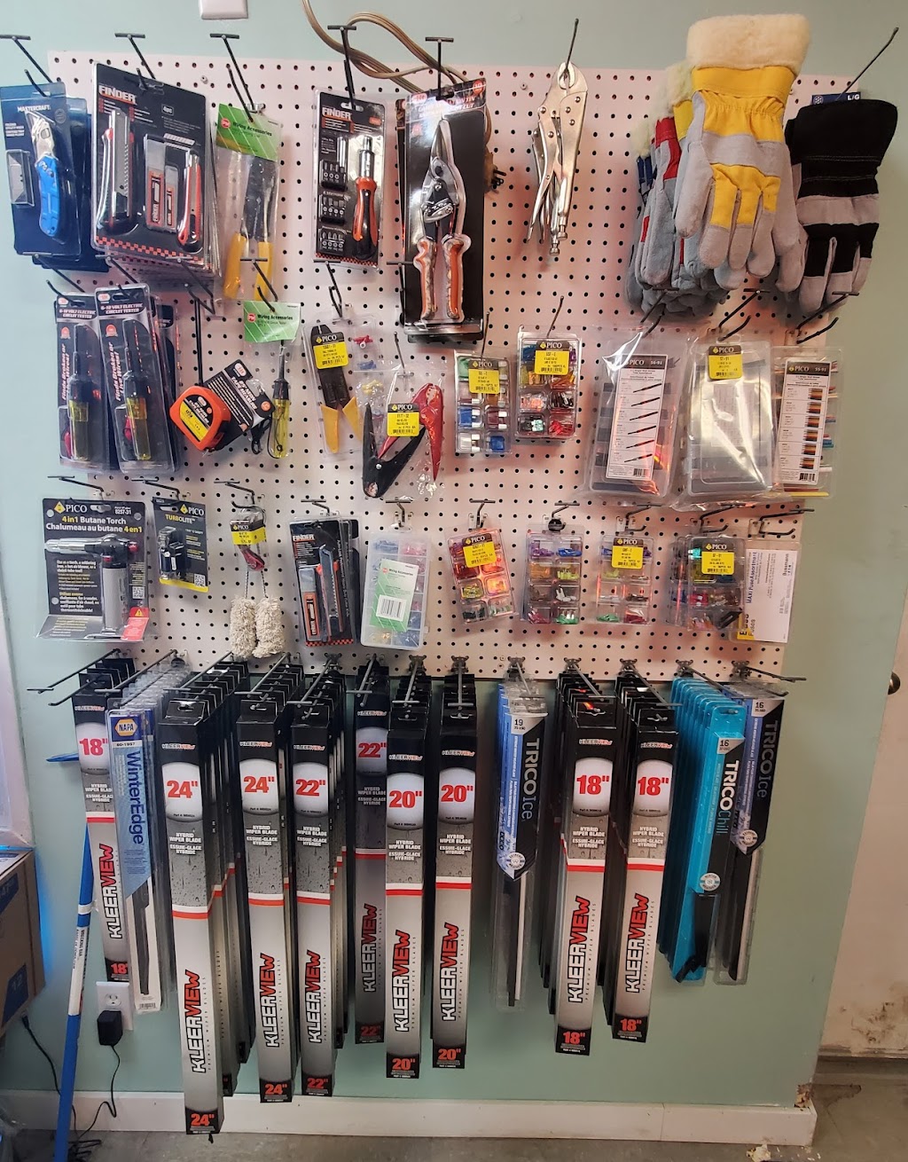 Eagle Heavy Duty Parts Inc. | 1561 Brookside Blvd, Winnipeg, MB R2R 1V6, Canada | Phone: (204) 697-2888