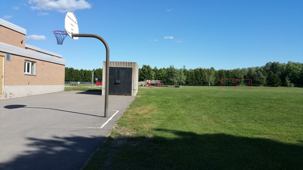 Drummond Central School | 1469 Drummond School Rd, Perth, ON K7H 3C8, Canada | Phone: (613) 267-4789