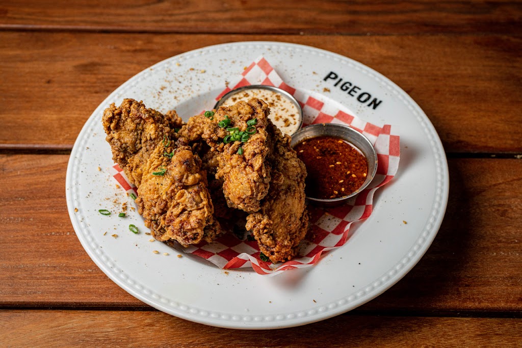 Pigeon Café | 3836 Boulevard Cote Vertu Ouest, Saint-Laurent, QC H4R 1P8, Canada | Phone: (514) 337-9676