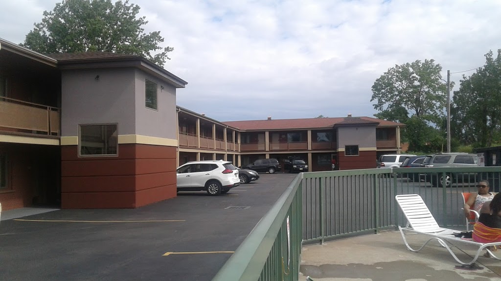 Aarya Hotel By Niagara Fashion Outlets | 6734 Niagara Falls Blvd, Niagara Falls, NY 14304, USA | Phone: (716) 283-8611