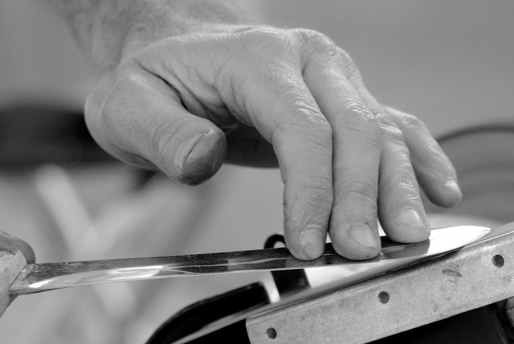 Kanata Knife Grinders | 339 Meadowbreeze Dr, Kanata, ON K2M 0K3, Canada | Phone: (613) 301-3921