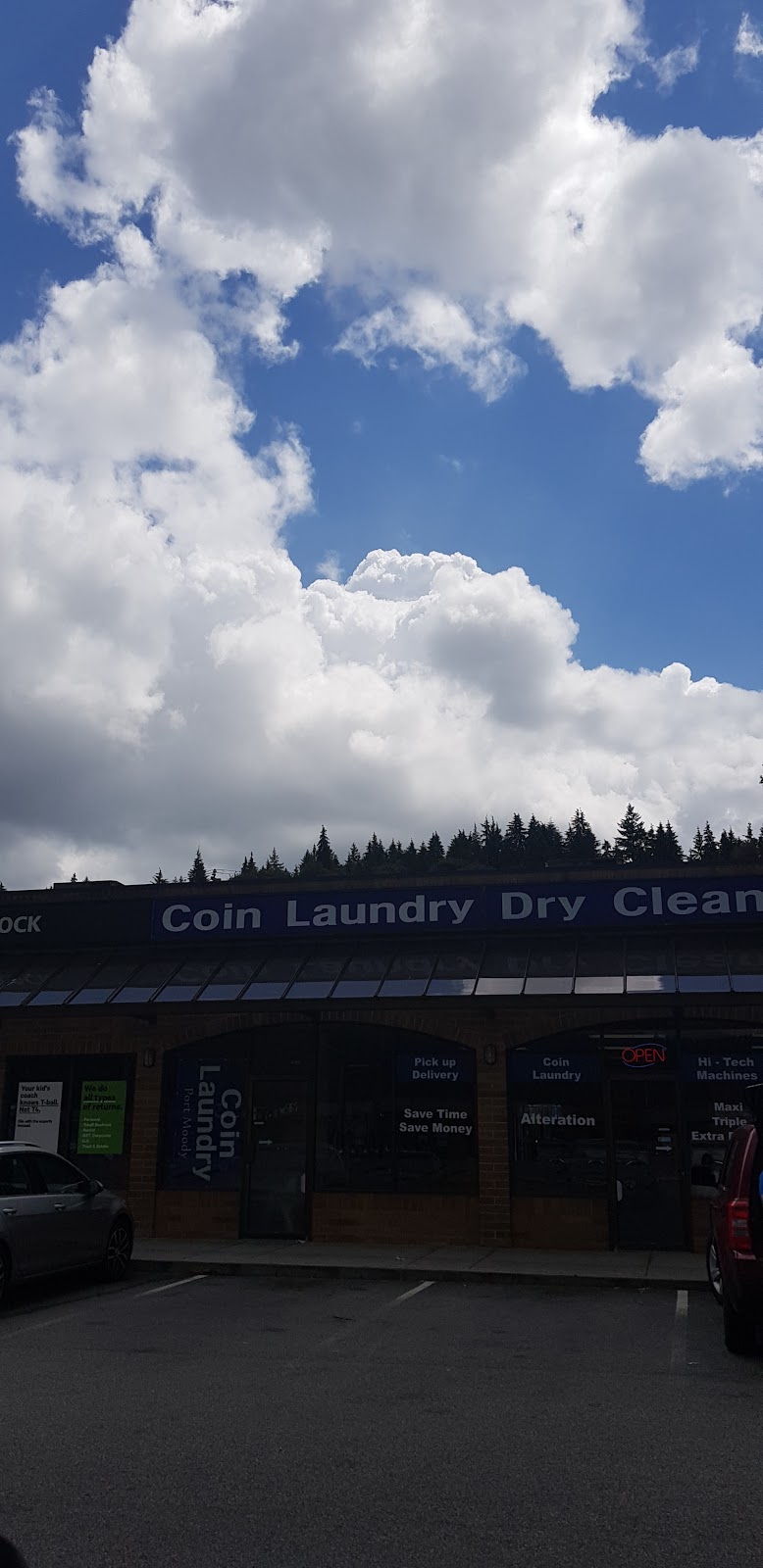 Port Moody Coin Laundry & Dry Cleaning | 2929 St Johns St #6, Port Moody, BC V3H 2C2, Canada | Phone: (604) 461-3711