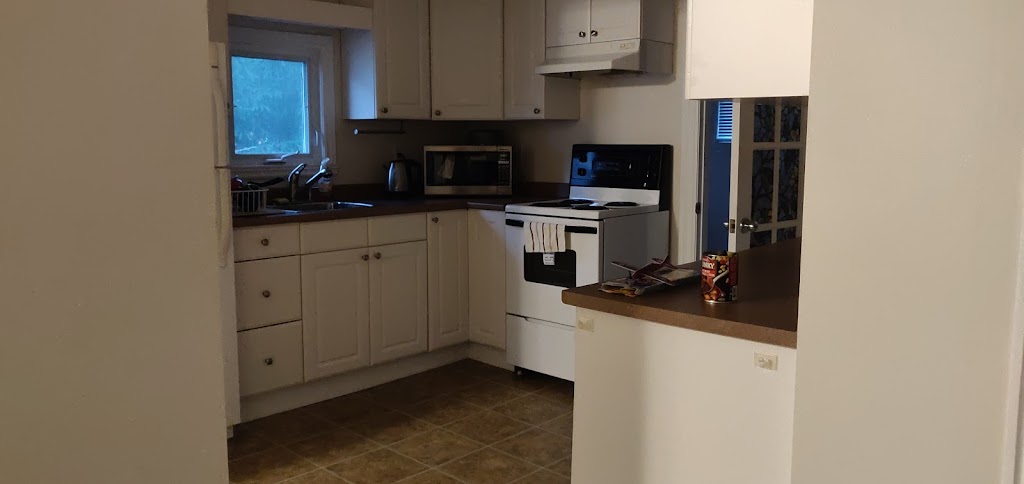 Niagara Falls Hotel Motel Bed and Breakfast Rooms and Suites | 4284 Ellis St, Niagara Falls, ON L2E 1H1, Canada | Phone: (877) 786-5100