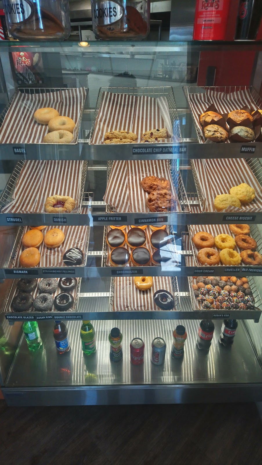 Robins Donuts | 2515 50 Ave SE, Calgary, AB T2B 3R8, Canada | Phone: (403) 523-9200