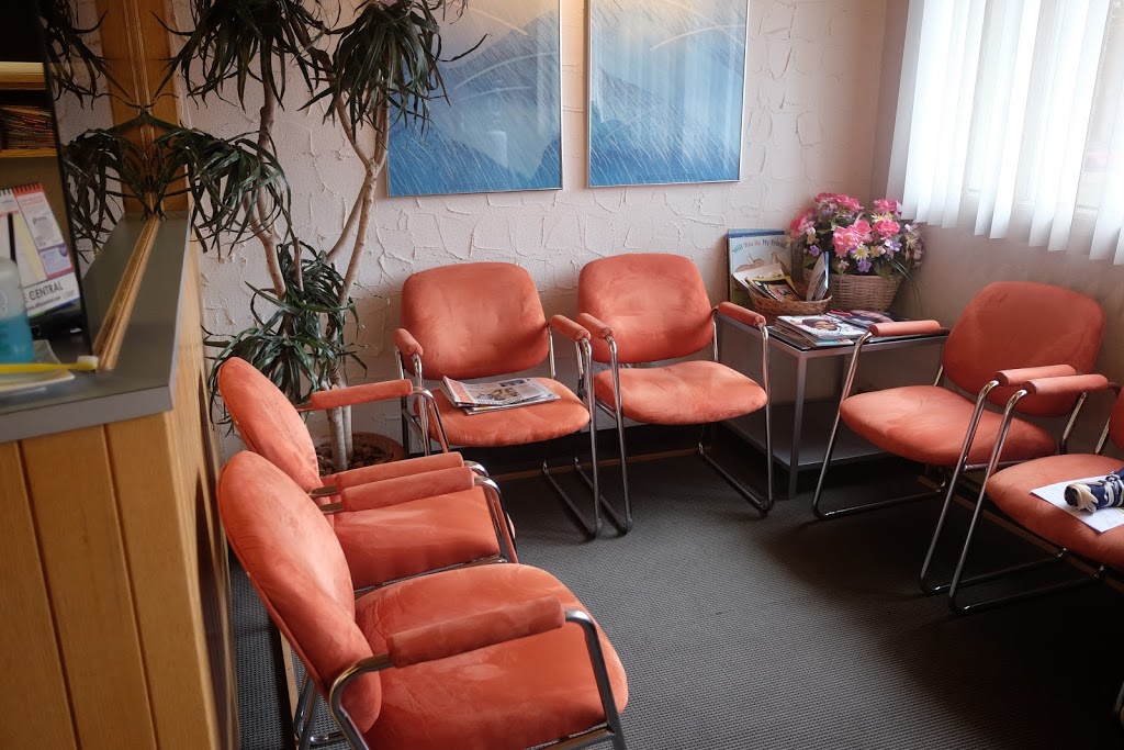 Dr. Wayne Pulver, Endodontic Associates | 159 Willowdale Ave, North York, ON M2N 4Y7, Canada | Phone: (416) 222-9900