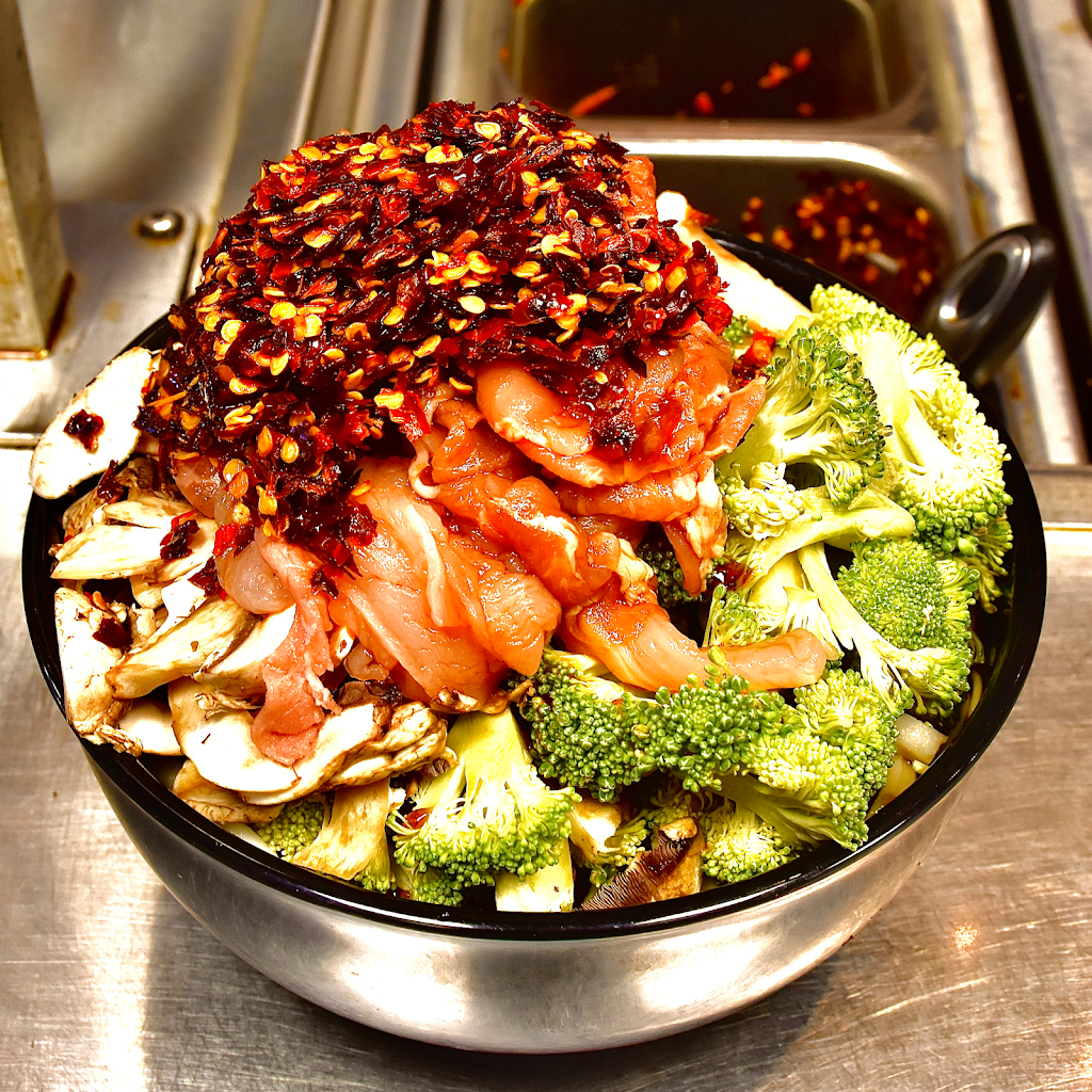 Pegs Bistro - The Stir Fry House | 1615 Regent Ave W Unit 635, Winnipeg, MB R2C 5C6, Canada | Phone: (204) 505-0838