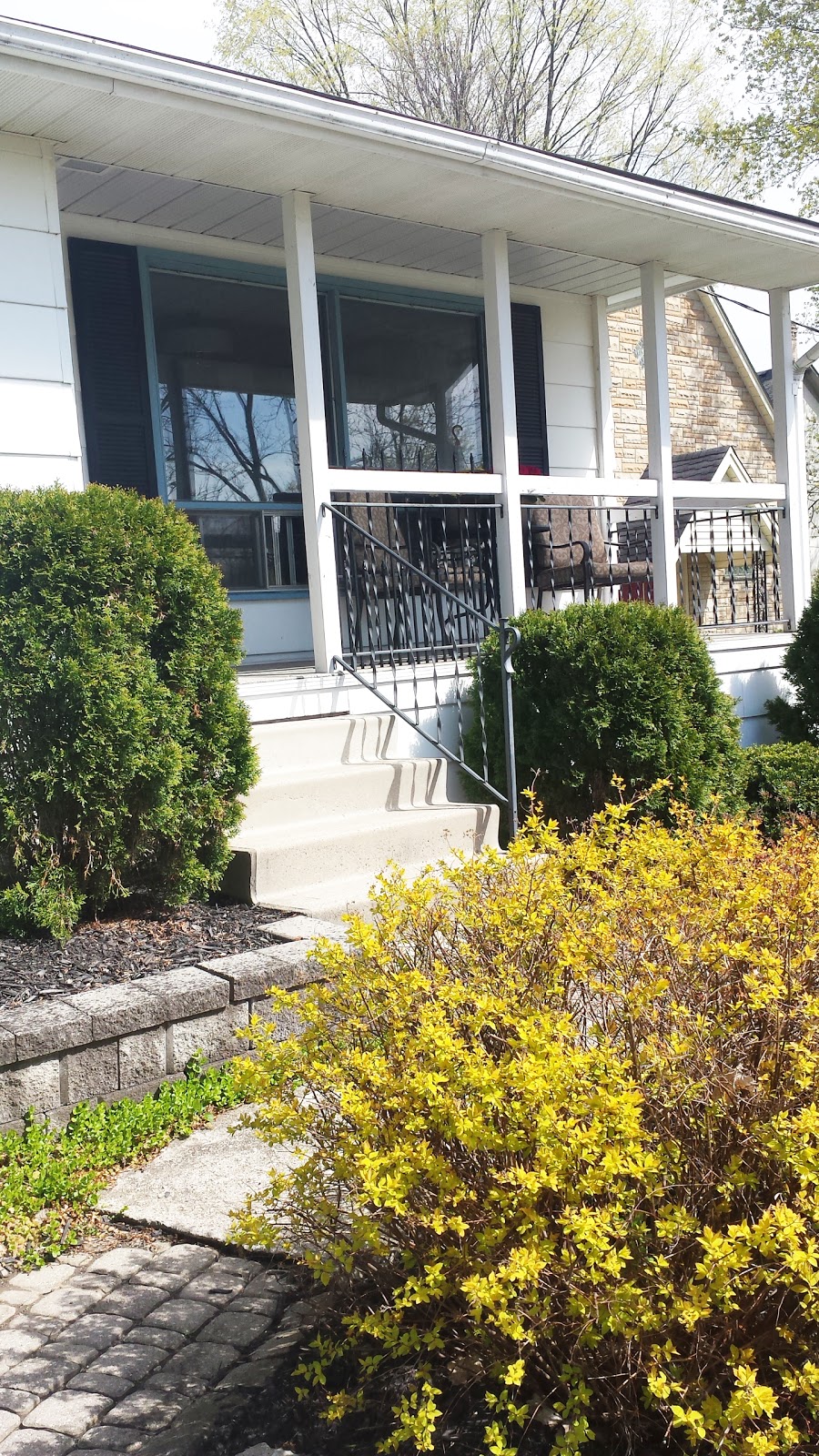 Little Paris Bed and Breakfast | 65 Broadway St W, Paris, ON N3L 2S7, Canada | Phone: (519) 608-8608