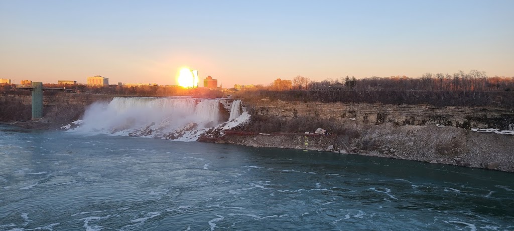 Niagara Falls Fireworks | 6660 Niagara Pkwy, Niagara Falls, ON L2G 3N4, Canada | Phone: (905) 356-6061
