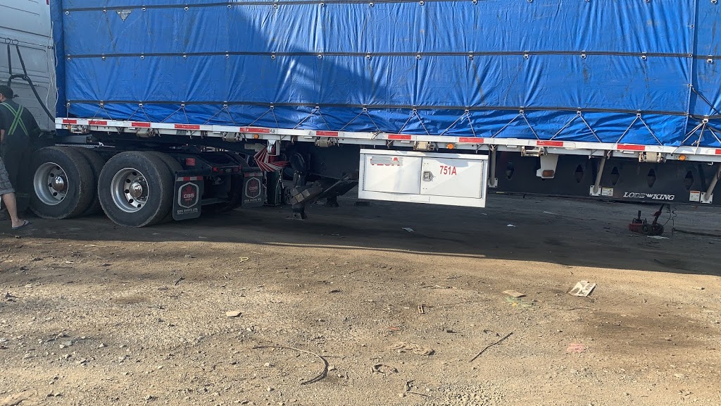 Tire King Truck Repair | 2076 Queen St, Abbotsford, BC V2T 6J4, Canada | Phone: (604) 854-5125