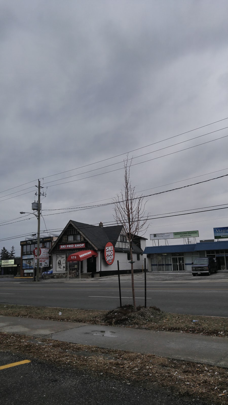 Ski Pro Shop | 278 Geneva St, St. Catharines, ON L2N 2E8, Canada | Phone: (905) 934-2682