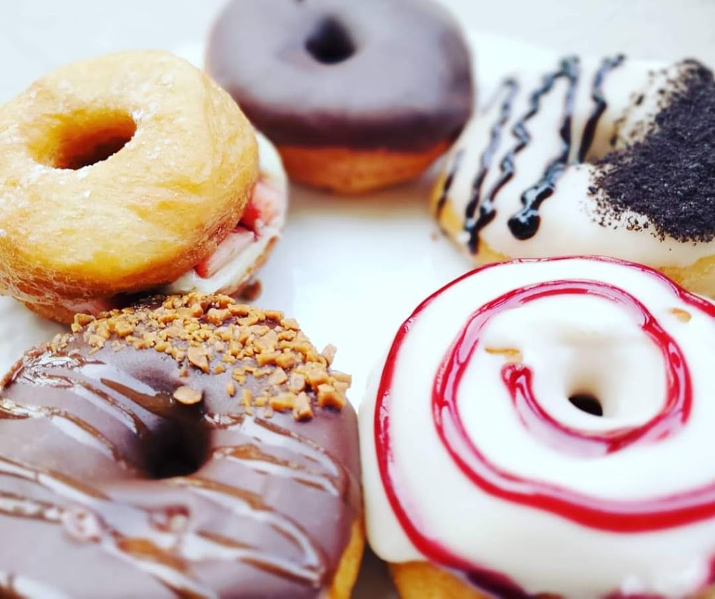 The Donut Man | 1202 Railway St, Crossfield, AB T0M 0S0, Canada | Phone: (403) 941-3626