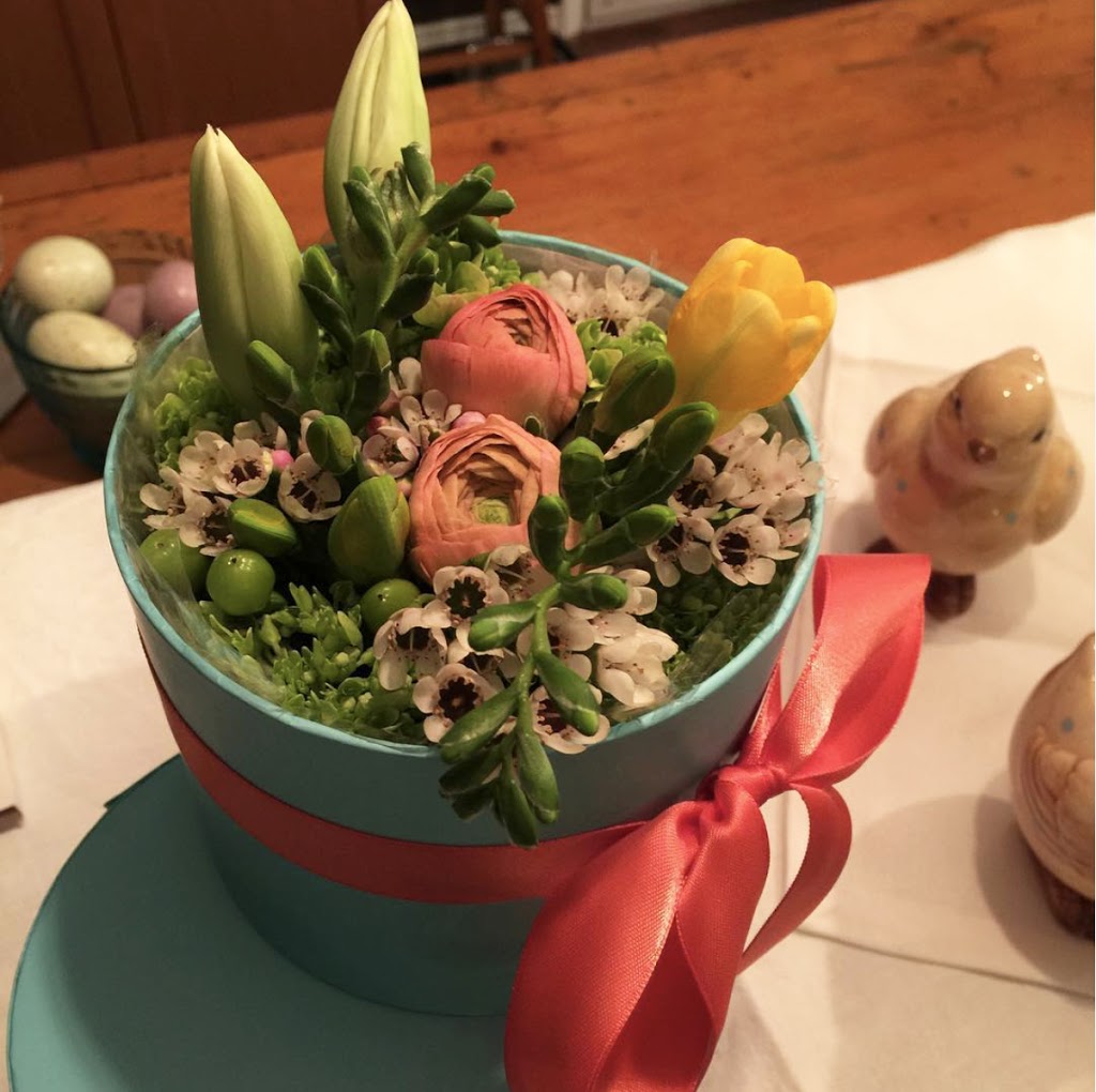 the Flower | 107 Brock St W, Merrickville-Wolford, ON K0G 1N0, Canada | Phone: (613) 220-6047