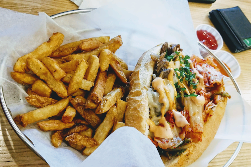 American Cheesesteak Company - Metrotown | 4700 Kingsway e10, Burnaby, BC V5H 4M5, Canada | Phone: (604) 435-8998