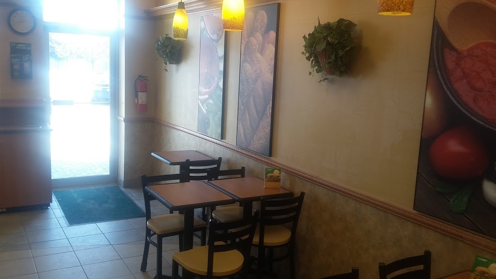 Subway | 2555 Erin Centre Blvd Unit 6, Mississauga, ON L5M 5H1, Canada | Phone: (905) 819-0770