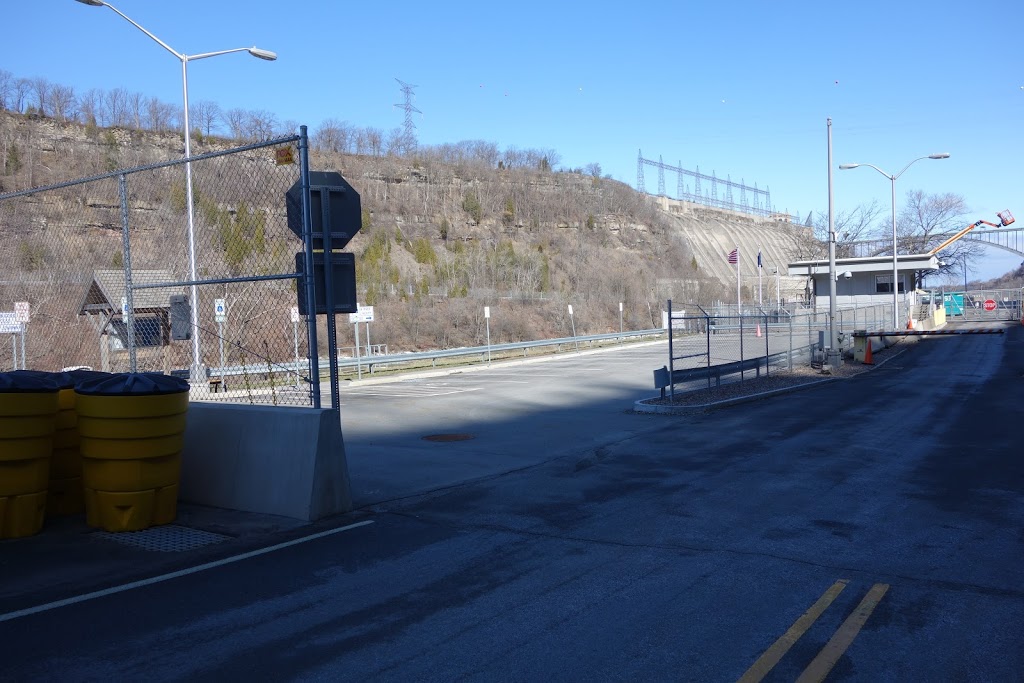 Fishing platform parking lot | Power Auth Srv Rd, Niagara Falls, NY 14305, USA