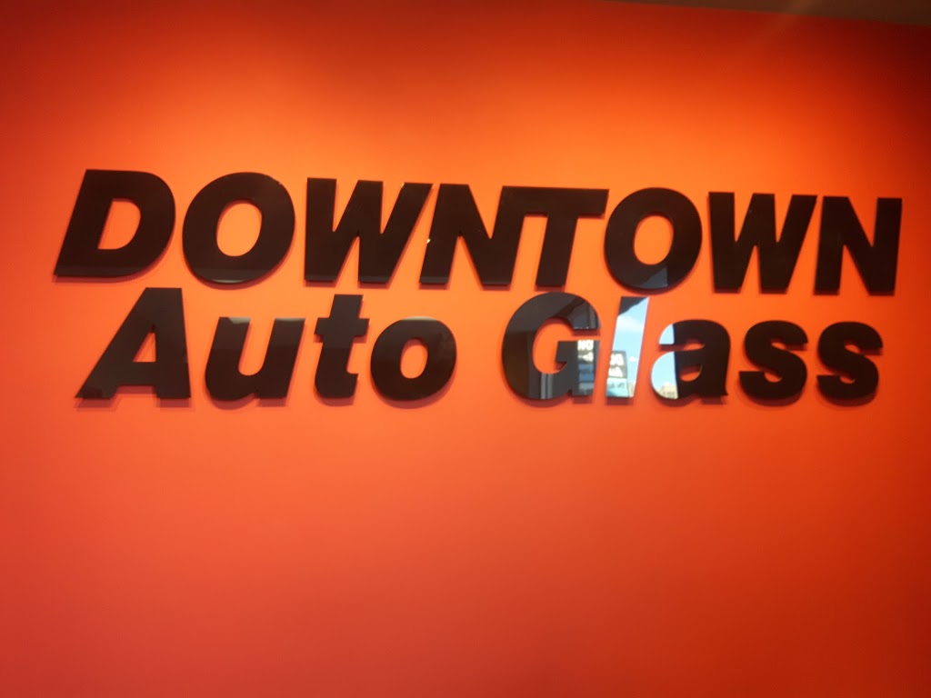 Standard Auto Glass | 555 York St, London, ON N6B 1R6, Canada | Phone: (519) 673-4527
