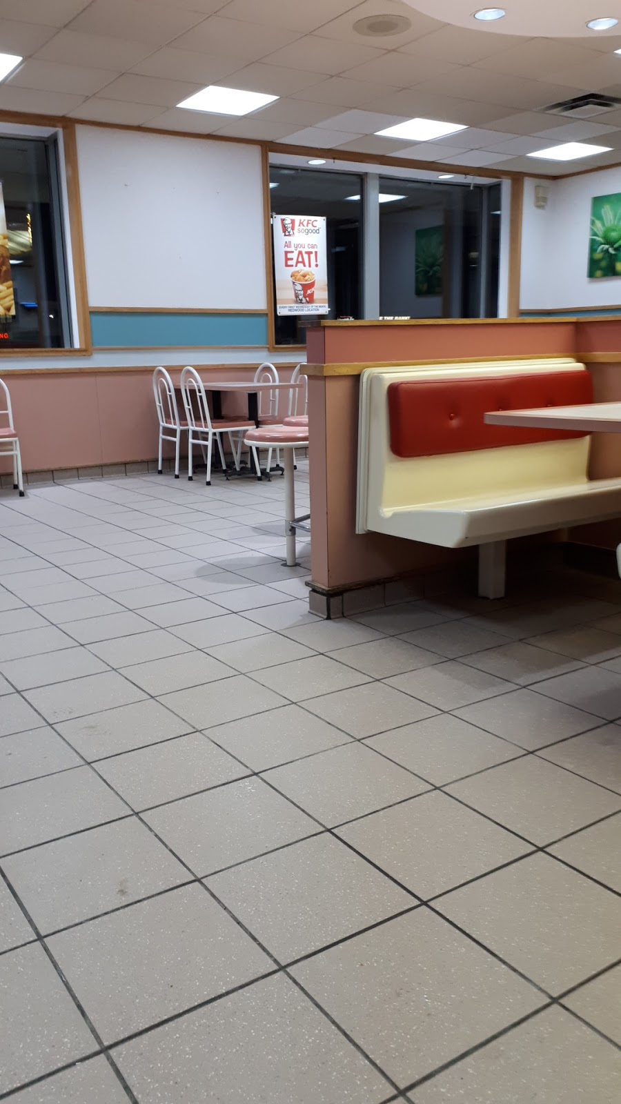 KFC | 1125 Main St, Winnipeg, MB R2W 3S4, Canada | Phone: (204) 987-8204
