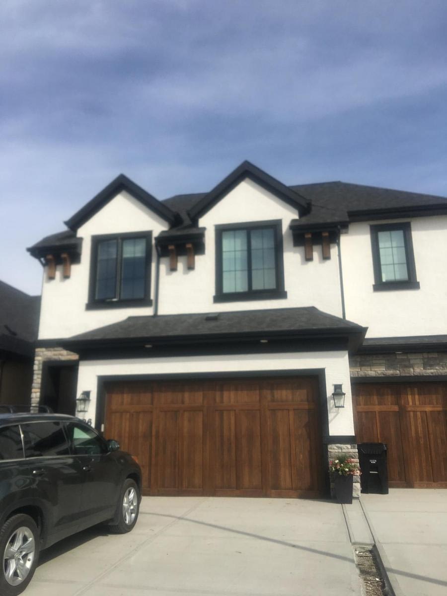 Lucky Painting Limited | 6504 Penbrooke Dr SE, Calgary, AB T2A 4S7, Canada | Phone: (403) 891-4138