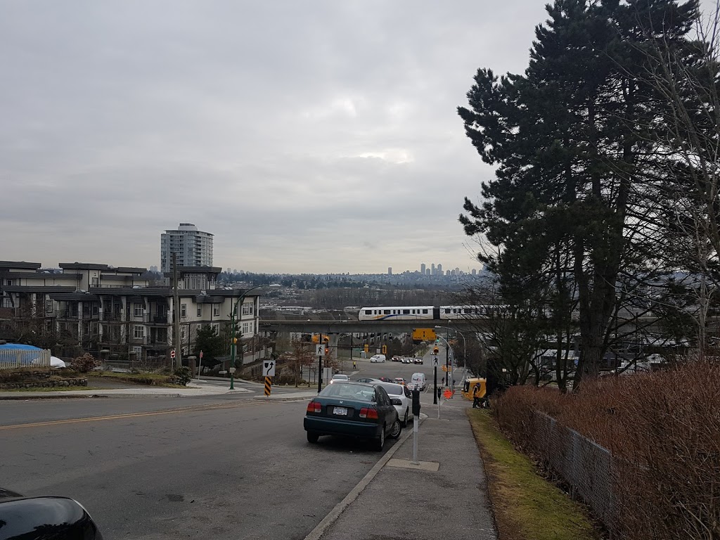 Brentwood Town Centre | 4567 Lougheed Hwy, Burnaby, BC V5C 3Z6, Canada | Phone: (604) 298-7314
