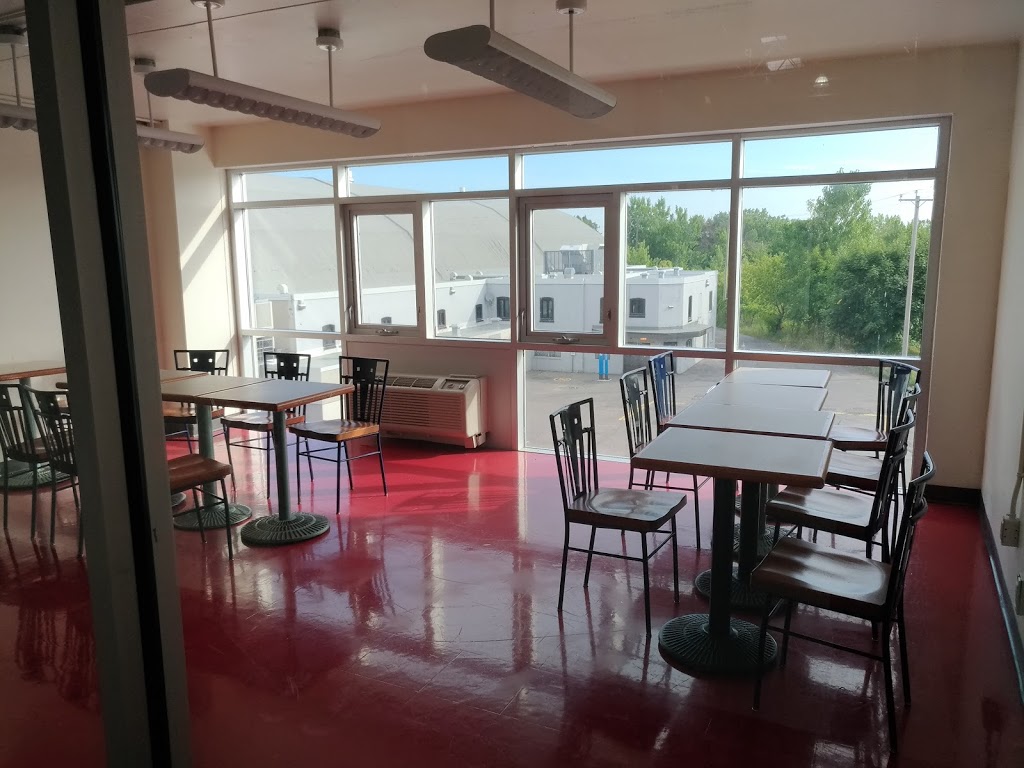 Residences Collegiales St | 475 Avenue Sainte-Croix, Saint-Laurent, QC H4L 5P5, Canada | Phone: (514) 789-3055