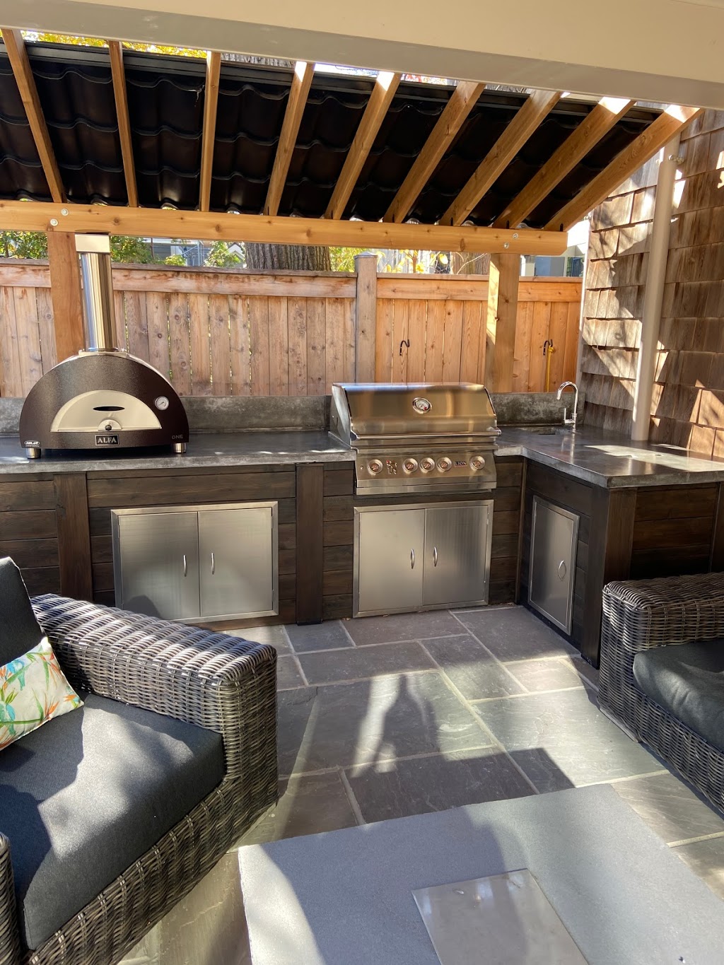 Carroll Concrete Countertops | 246 Ahrens St W, Kitchener, ON N2H 4E4, Canada | Phone: (226) 972-9796