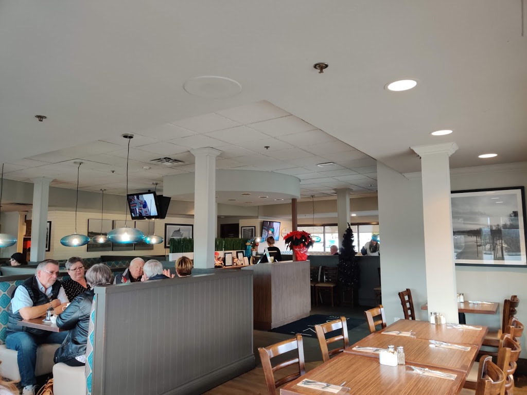 Izba Bistro | 1545 Lougheed Hwy, Port Coquitlam, BC V3B 1A5, Canada | Phone: (604) 475-8864