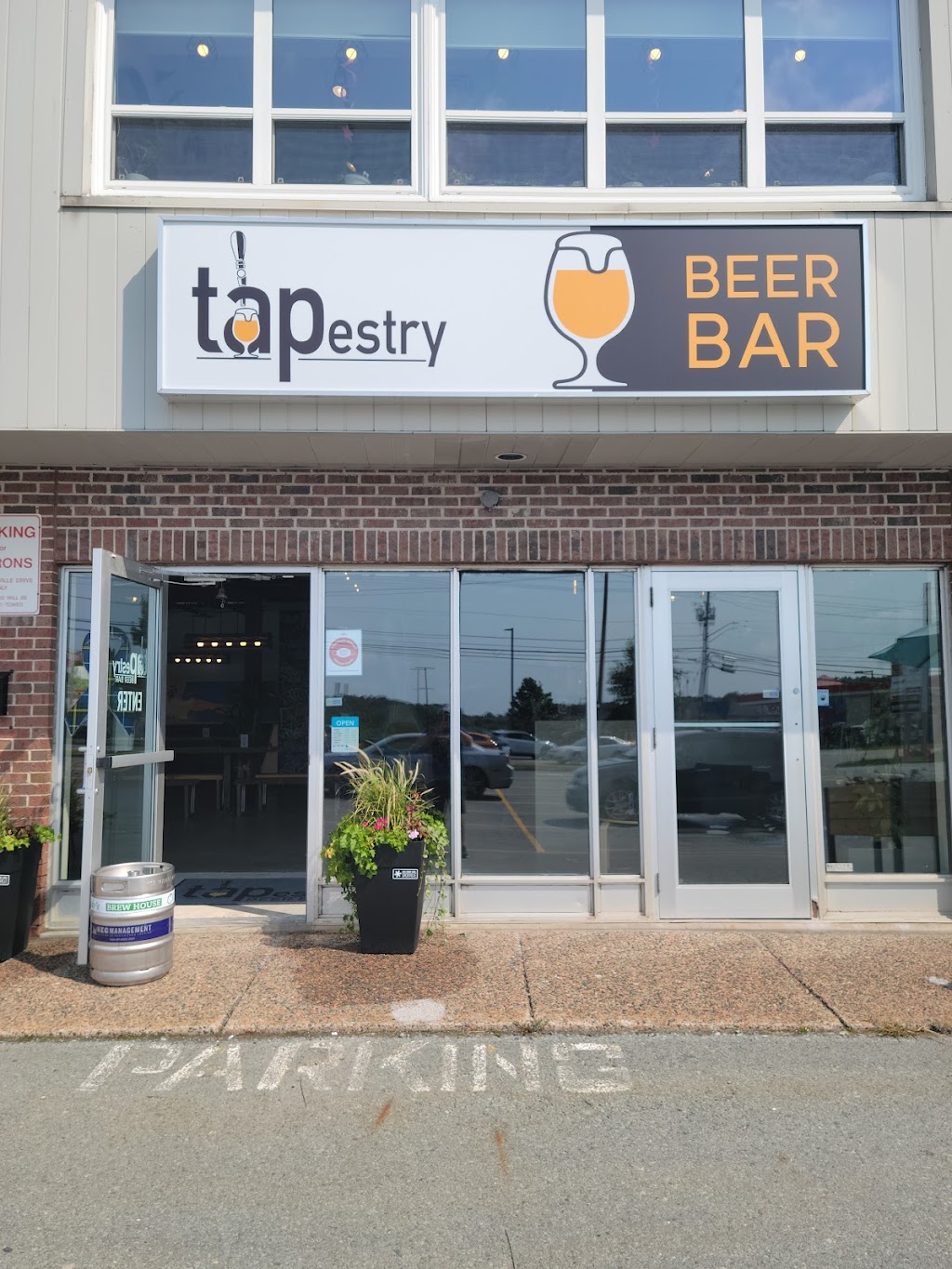 Tapestry Beer Bar | 833 Sackville Dr, Lower Sackville, NS B4E 1S1, Canada | Phone: (902) 252-0610