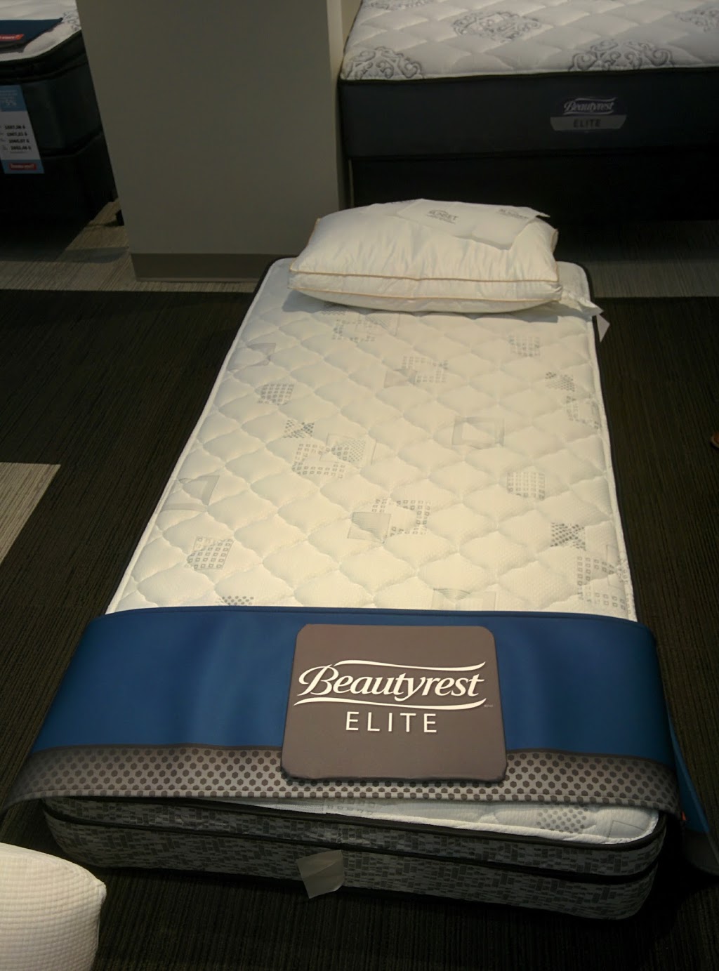 Dormez-vous | 1551 Avenue du Mont-Royal E, Montréal, QC H2J 1Z3, Canada | Phone: (514) 525-0911