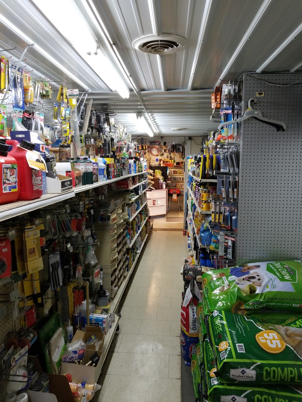 Fargo Market | 6885 Fargo Rd, Avoca, MI 48006, USA | Phone: (810) 324-2615