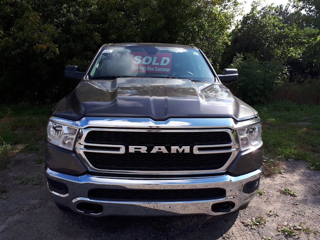 Peterborough Chrysler | 2017 Lansdowne St W, Peterborough, ON K9J 7Y4, Canada | Phone: (877) 228-9390