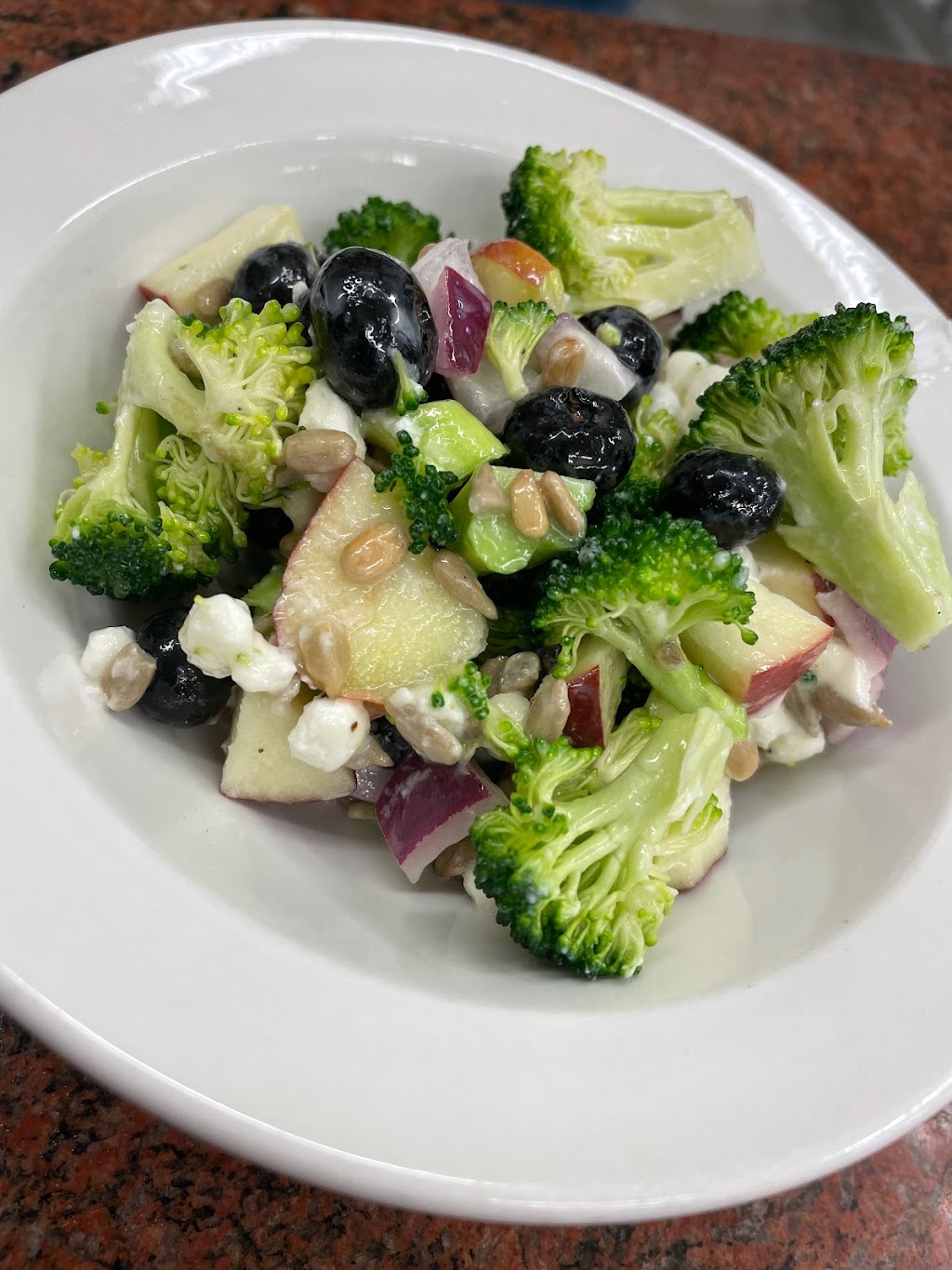 Simply Delicious | 330 Durham St E, Walkerton, ON N0G 2V0, Canada | Phone: (519) 881-2444