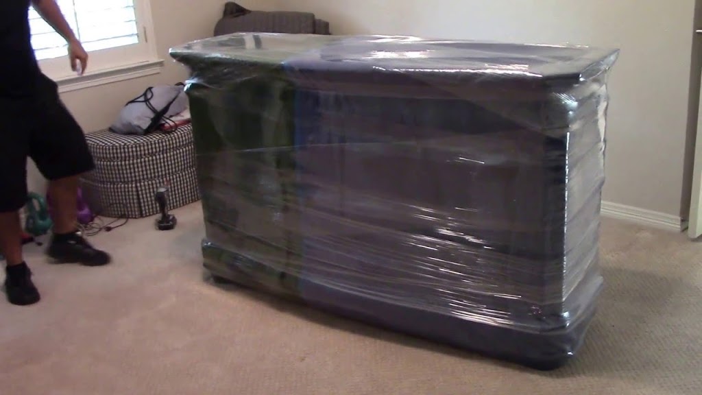 Red leaf movers | 451 Brisdale Dr, Brampton, ON L6A 4P9, Canada | Phone: (905) 872-1362