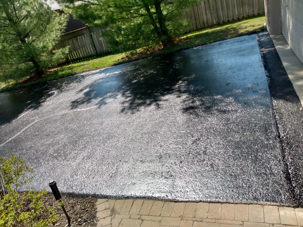 J Lytles Paving, Sealing & Line Painting | Edgehill Dr, Barrie, ON L4N 5G8, Canada | Phone: (705) 500-3439