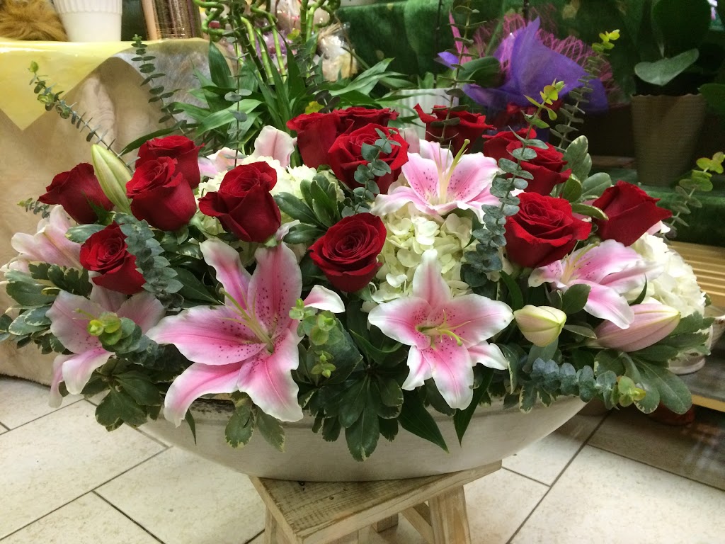 King Edward Florist | 944 W King Edward Ave, Vancouver, BC V5Z 2E2, Canada | Phone: (604) 732-1638