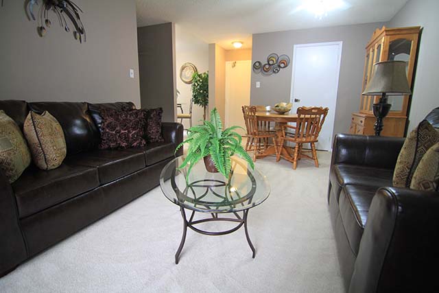 Chestnut Court | 278 Chestnut St, St Thomas, ON N5R 5P4, Canada | Phone: (519) 633-7940