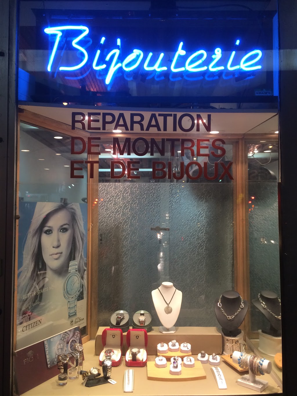 Bijouterie Salaberry | 2545 Rue de Salaberry, Montréal, QC H3M 1L1, Canada | Phone: (514) 332-1261
