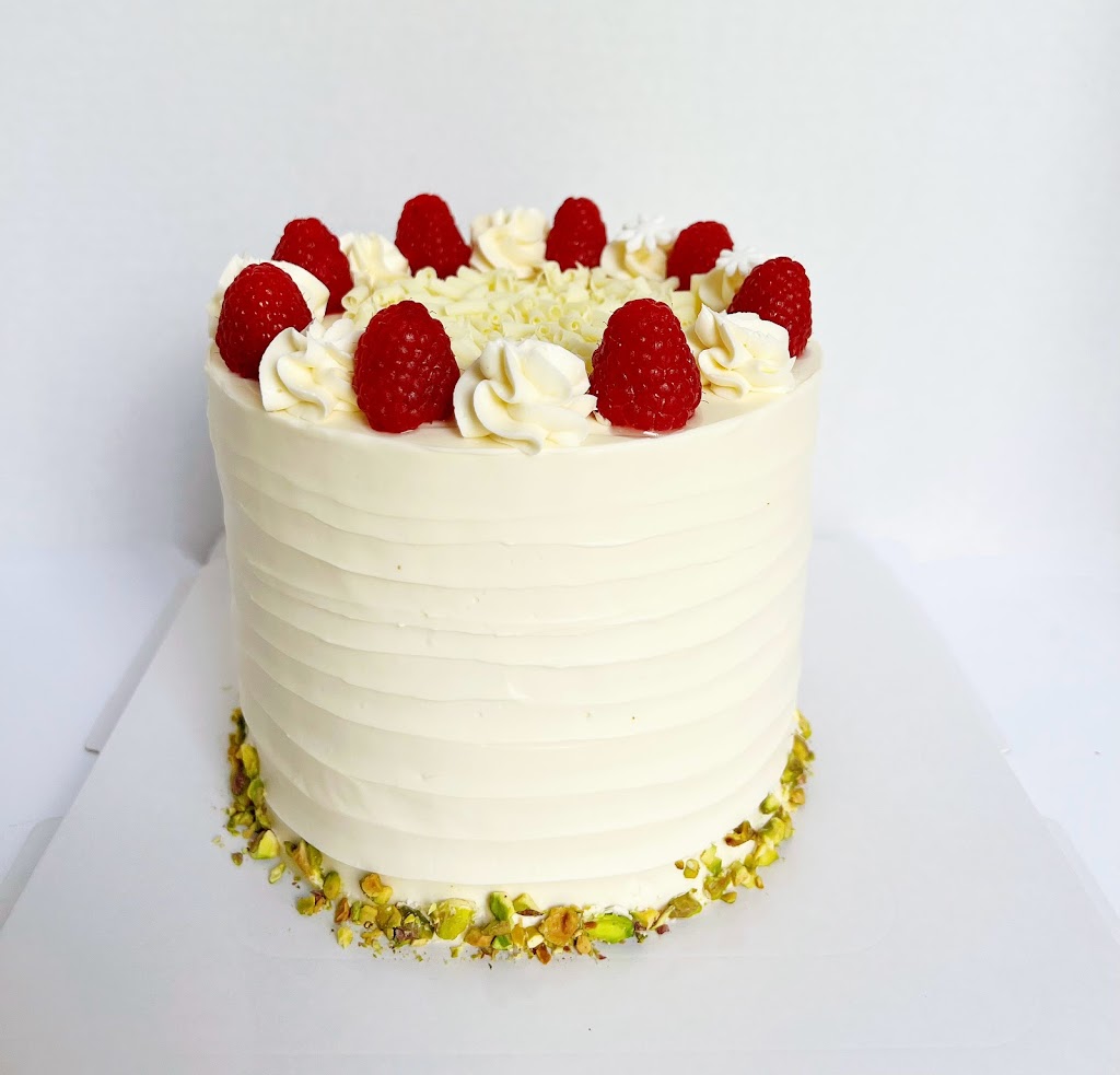 Minnie’s Cakery | 188 Frederick Pearson St, East Gwillimbury, ON L9N 0Y9, Canada | Phone: (778) 859-8519